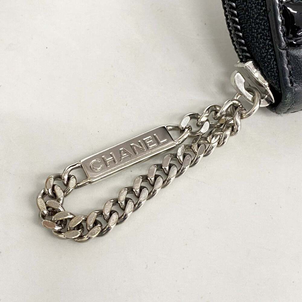 CHANEL Black Lambskin Leather Wallet - Picture 9 of 10